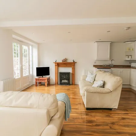 St. Martins House * برامبتون